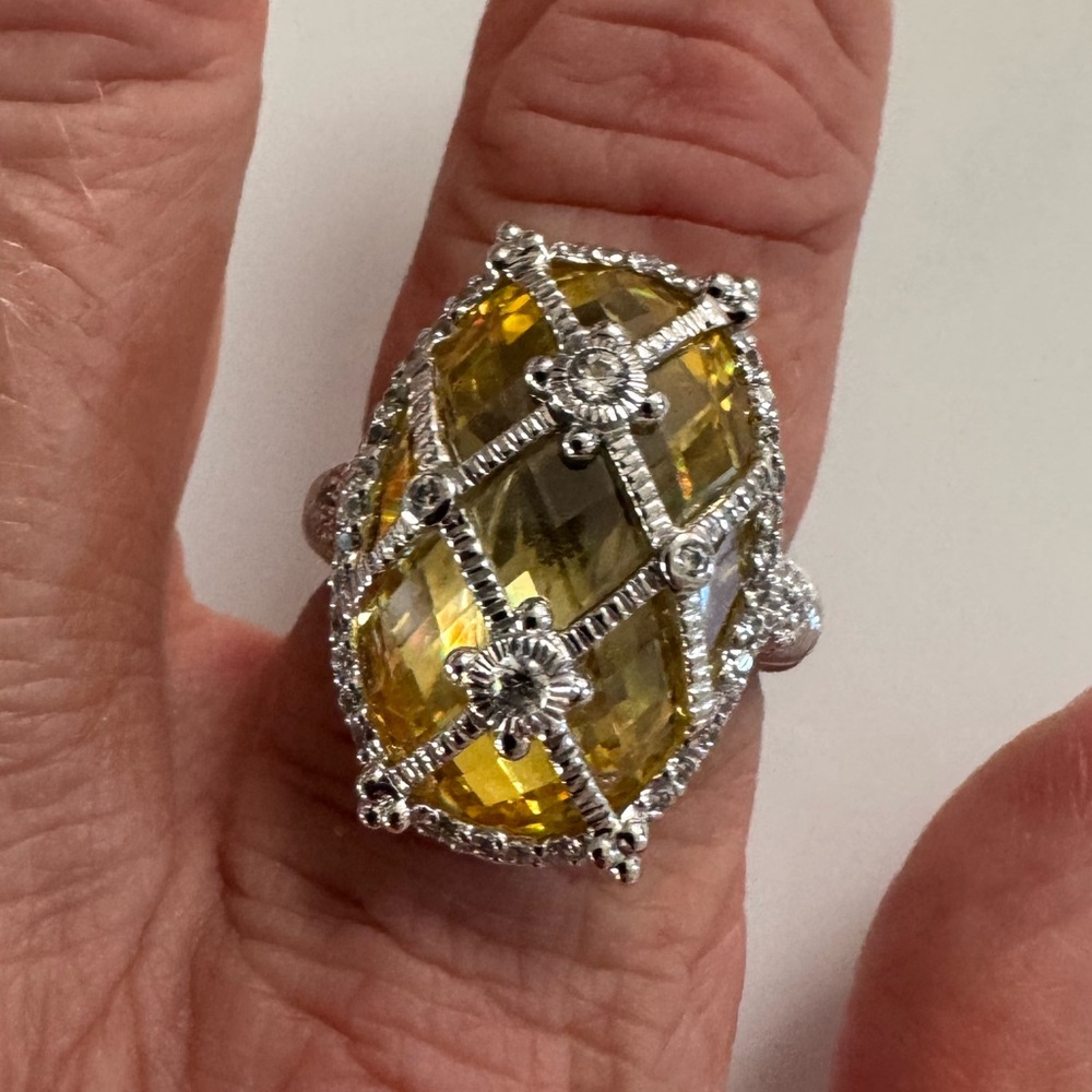 Judith Ripka Elegant Silver and Yellow Gemstone Ring